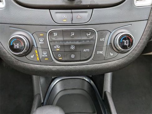 Used 2023 Chevrolet Malibu LT image 19