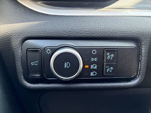 Used 2023 Ford Explorer XLT w/ Equipment Group 202A AWD/4WD image 30