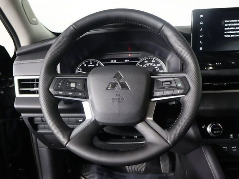 New 2026 Mitsubishi Outlander SE FWD image 35