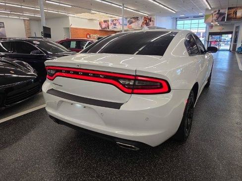 Used 2023 Dodge Charger SXT RWD image 5