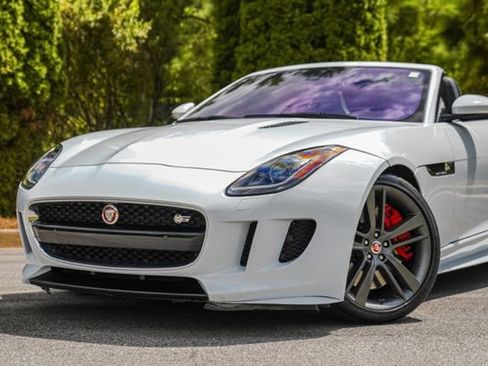 Used 2017 Jaguar F-TYPE S RWD image 2