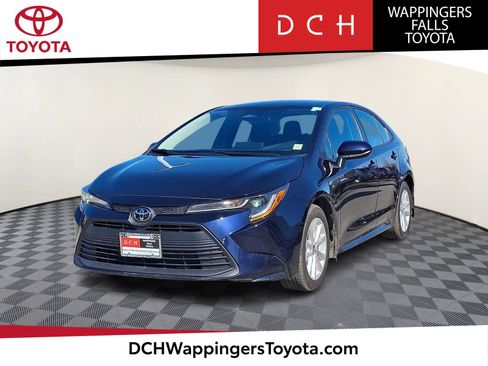 Certified 2023 Toyota Corolla LE w/ LE Convenience Package image 1