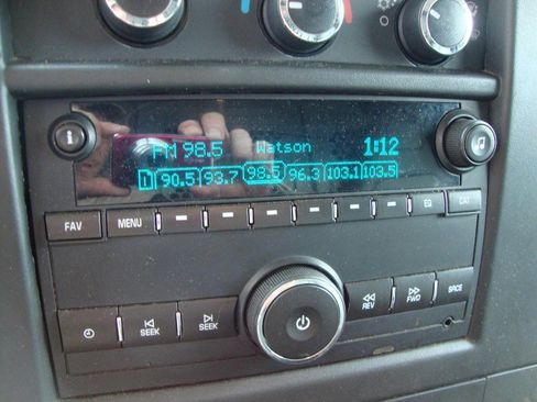 Used 2018 GMC Savana 2500 Extended w/ Driver Convenience Package image 9