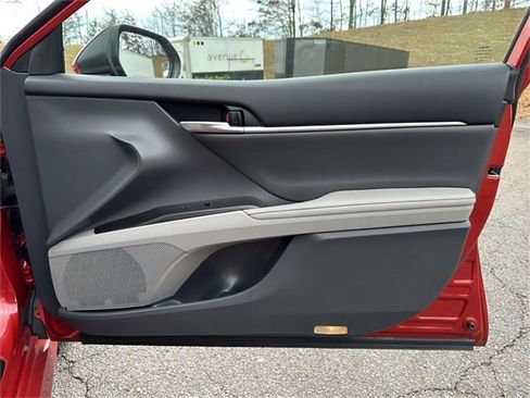 Used 2023 Toyota Camry XLE image 24