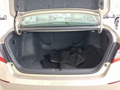 Used 2018 Honda Accord EX-L image 31