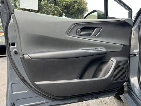 Used 2023 Toyota Prius LE image 39