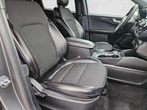 Used 2025 Ford Escape ST-Line FWD image 19