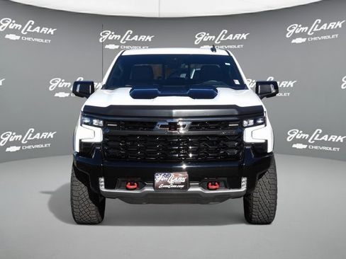 Used 2024 Chevrolet Silverado 1500 ZR2 w/ Technology Package image 43