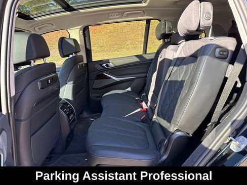 Used 2025 BMW X7 xDrive40i image 28