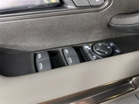 Used 2025 GMC Hummer EV 3X w/ LPO, Dark Essentials Package image 24