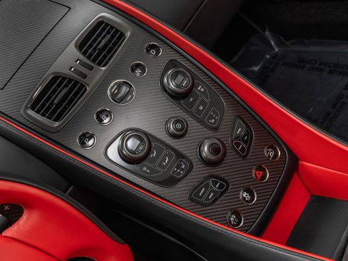 Used 2018 Aston Martin Vanquish Zagato image 30