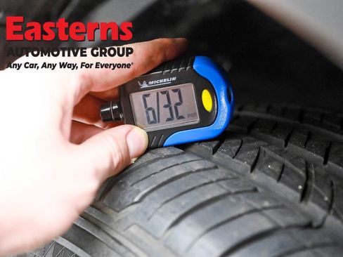 Used 2024 Nissan Pathfinder SL image 28