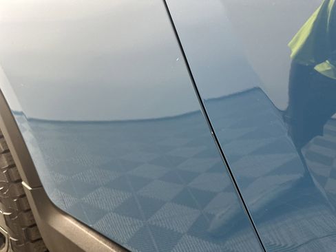 Used 2022 Rivian R1T Launch Edition image 26