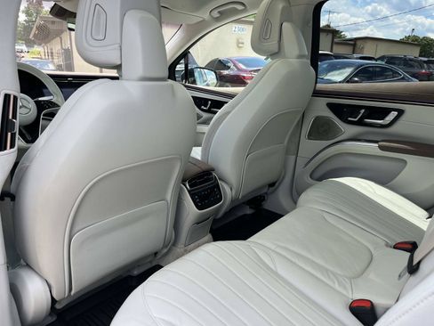 Certified 2023 Mercedes-Benz EQS 580 4MATIC SUV image 19