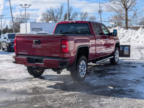 Used 2019 GMC Sierra 2500 Denali w/ Duramax Plus Package image 10
