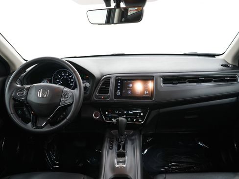 Used 2021 Honda HR-V Touring image 13