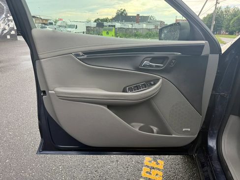 Used 2016 Chevrolet Impala LT w/ Leather Package FWD image 12