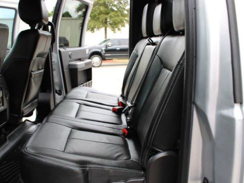 Used 2015 Ford F250 Lariat w/ Lariat Ultimate Package image 33