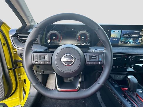 New 2025 Nissan Kicks SR image 11