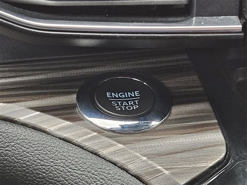 Used 2022 Ford Explorer Limited w/ Equipment Group 301A image 23