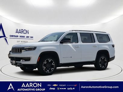 Used 2023 Jeep Wagoneer Series III w/ Rear Seat Video Group 1