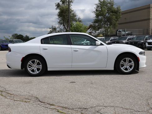 Used 2022 Dodge Charger SXT w/ Driver Convenience Group RWD image 7