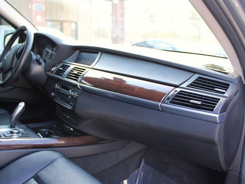 Used 2010 BMW X5 xDrive35d AWD/4WD image 19