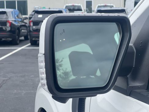 Used 2023 Ford F150 Lariat w/ Equipment Group 502A High image 39