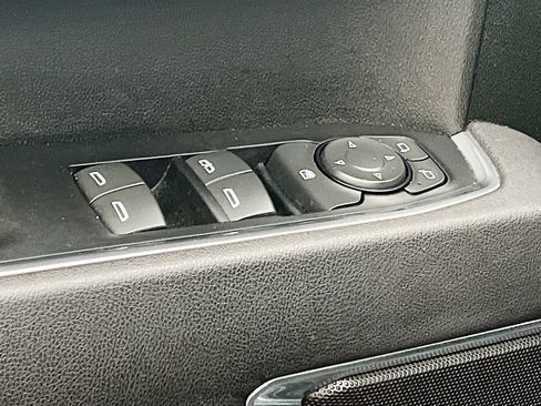 Used 2025 GMC Sierra 1500 Elevation AWD/4WD image 18
