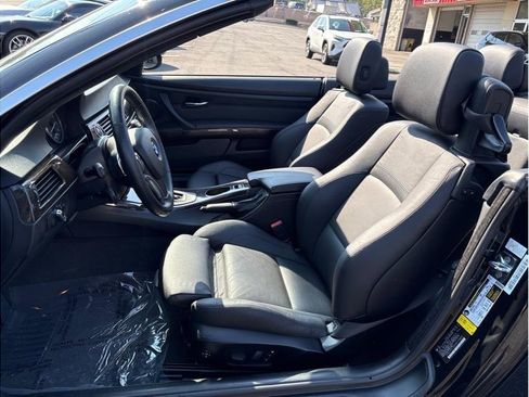 Used 2009 BMW 335i 335i Convertible 2D w/ Premium Pkg image 9