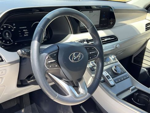 Used 2022 Hyundai Palisade Calligraphy image 17