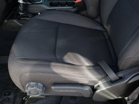 Used 2022 Jeep Wrangler Unlimited Sport image 19