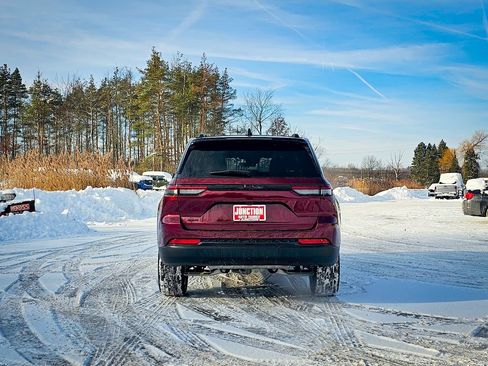 New 2025 Jeep Grand Cherokee Limited image 5