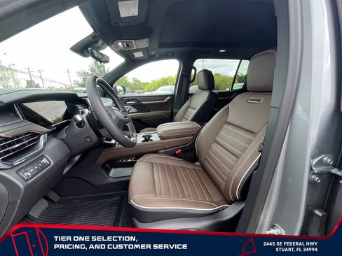 New 2026 GMC Acadia Denali Ultimate w/ LPO, Floor Liner Package AWD/4WD image 10