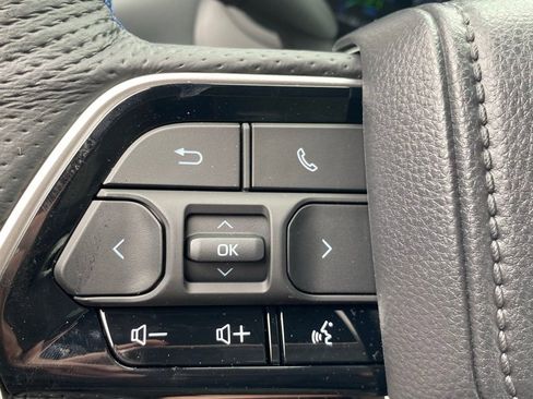 New 2025 Toyota Tundra Platinum AWD/4WD image 24