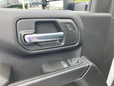 New 2025 GMC Sierra 2500 Pro w/ Convenience Package image 16