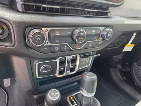 New 2026 Jeep Gladiator Sport image 24