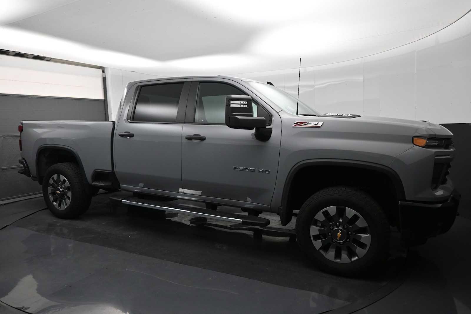 Used 2024 Chevrolet Silverado 2500 Custom w/ Custom Value Package AWD/4WD image 20