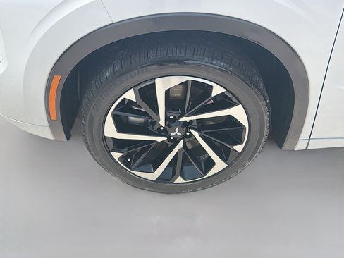 Used 2024 Mitsubishi Outlander SEL FWD image 34