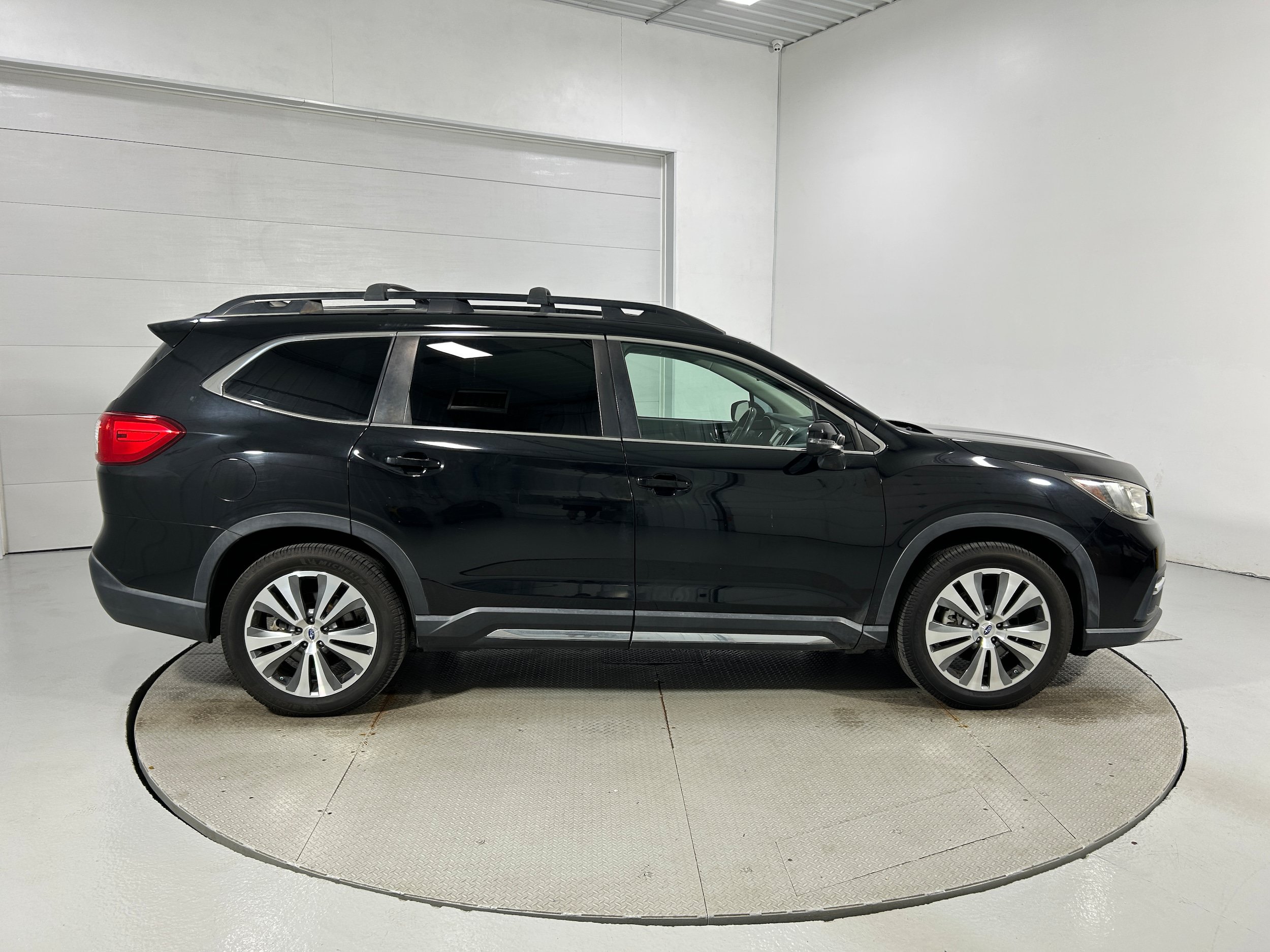 Used 2019 Subaru Ascent Limited AWD/4WD image 41