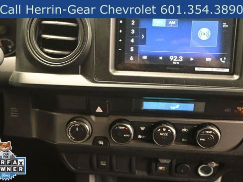 Used 2023 Toyota Tacoma SR AWD/4WD image 29