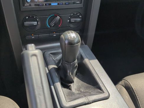 Used 2006 Ford Mustang GT RWD image 22