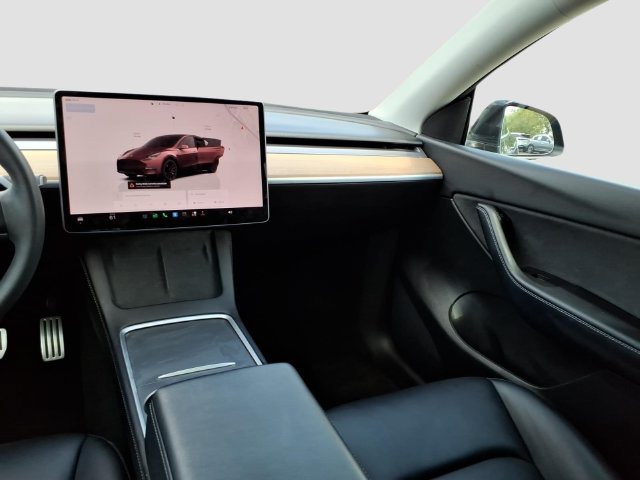 Used 2022 Tesla Model Y Performance AWD/4WD image 32