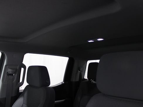 Used 2022 Chevrolet Silverado 1500 Custom image 22