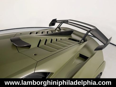Used 2023 Lamborghini Huracan STO RWD image 44