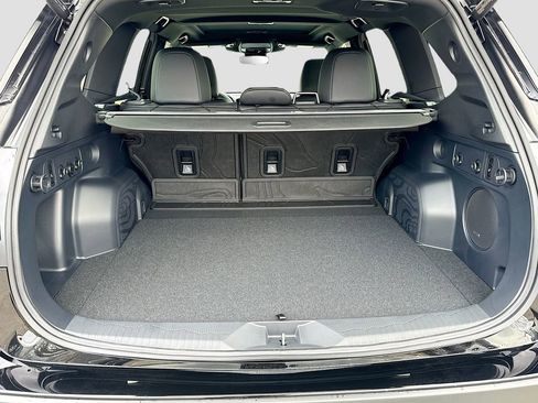 New 2026 Subaru Forester Touring AWD/4WD image 32