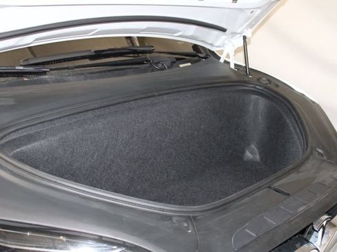 Used 2018 Tesla Model X 75D image 32