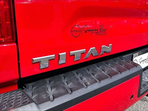 Used 2021 Nissan Titan SV w/ SV Convenience Package AWD/4WD image 26