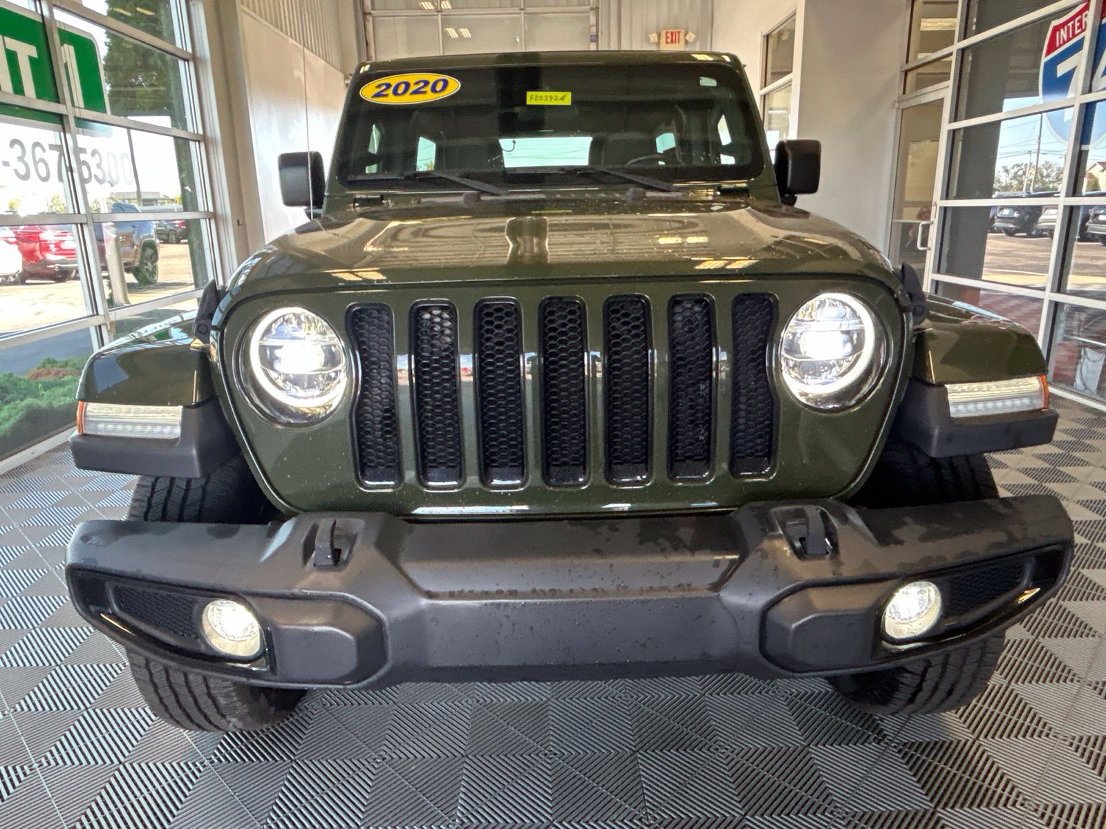 Used 2020 Jeep Wrangler Unlimited Sahara AWD/4WD image 2