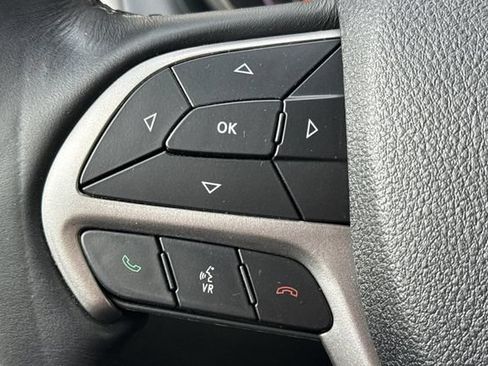 Used 2018 Jeep Grand Cherokee High Altitude AWD/4WD image 37